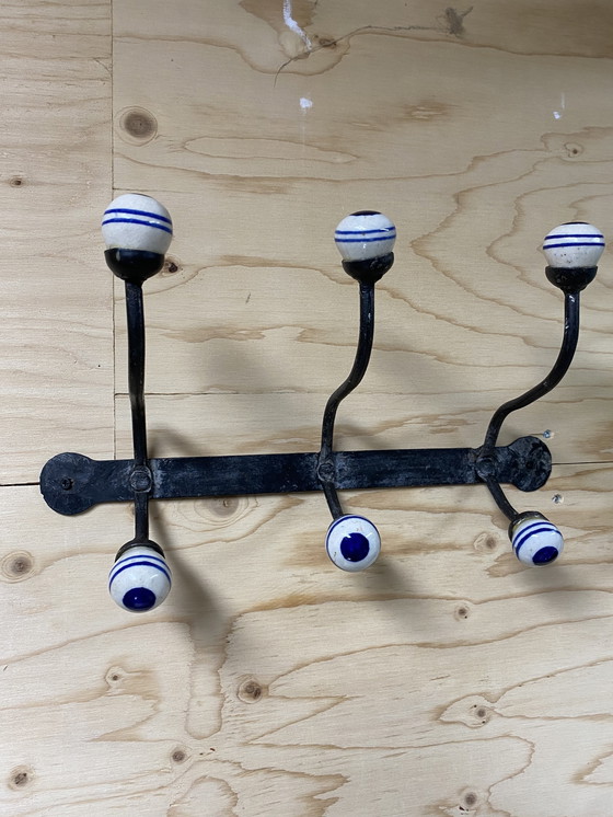 Image 1 of Antike französische Garderobe