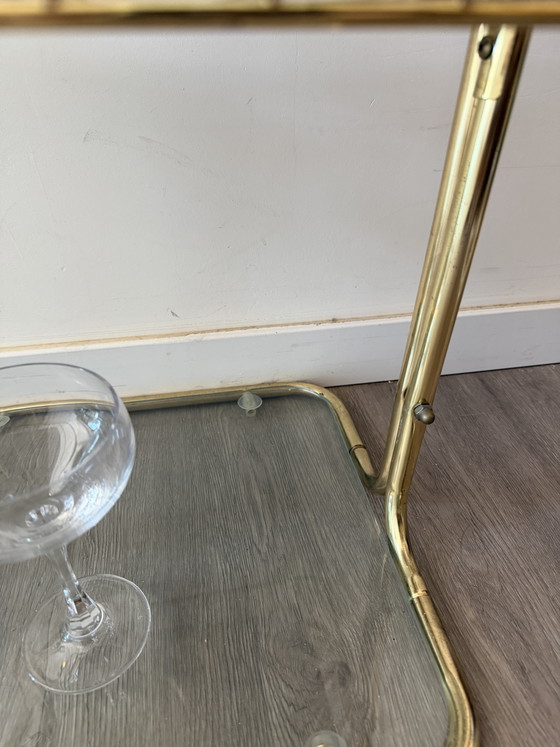 Image 1 of Hollywood Regency bijzettafeltje messing en glad
