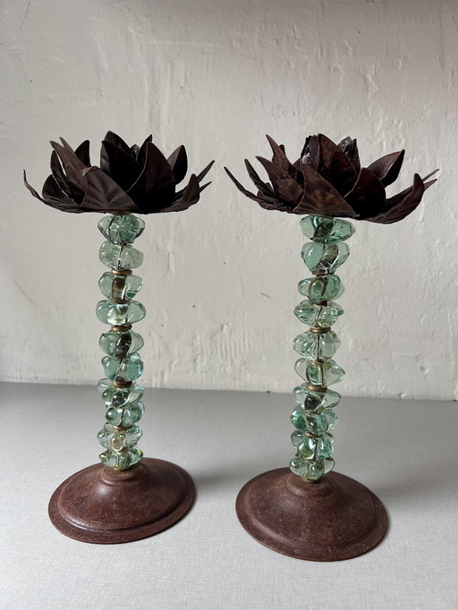 Set aus zwei Kerzenständern, Lotusblume