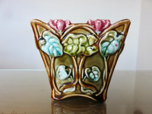 Cache Pot Art Nouveau, En Barbotine, Majolique D'Onnaing, Motif Floral, Fin XIXème, Début XXème – decoratieve objecten