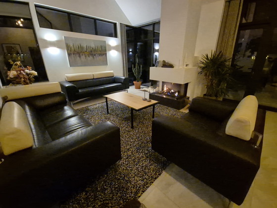 Image 1 of Ensemble Leolux Howlo avec tapis : 2 canapés et une causeuse