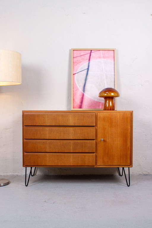 Cassettiera/credenza vintage in teak, stile danese, metà del secolo scorso, anni '60.