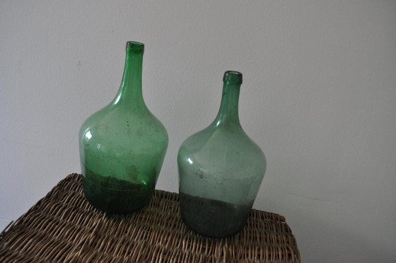 Hungarian Green Wine Bottles, 1960s, Set of 2 – Decorative Objects, Glass (photo 3 of 4)