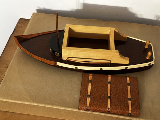 Boat Box - Vintage Crafts