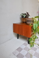Buffet bas vintage à tiroirs - Timeless Design