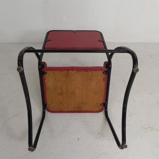 Image 1 of Conjunto de 4 sillones y mesa de centro con estructura tubular de estilo Bauhaus, década de 1950.