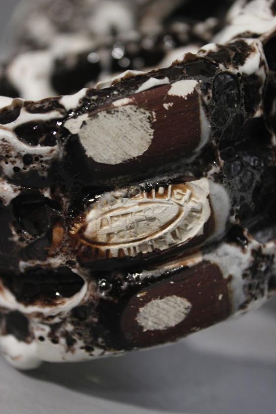 Image 1 of Marius Giuge a Vallauris - Grande candelabro brutalista in ceramica con smalto lava, anni '50