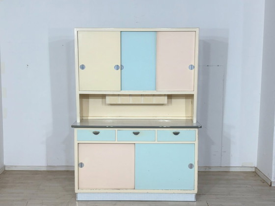 Image 1 of Credenza da cucina vintage anni '50/'60 | Mobile da cucina dal design pastello | 2 pezzi