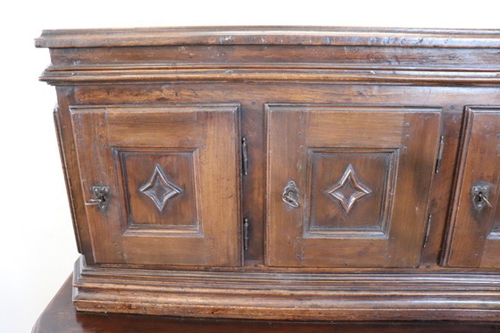 Image 1 of Antique Buffet in Solid Walnut, Italy 17th Century