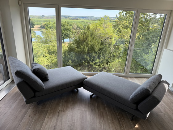 Image 1 of 2 divani Luis De Weibel - Tessuto di qualità svizzera Danio