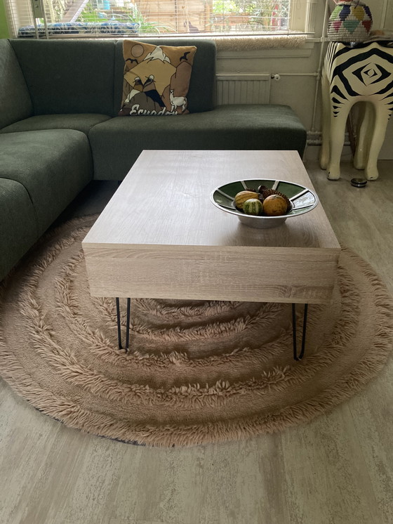 Image 1 of Mesa de centro de madera clara