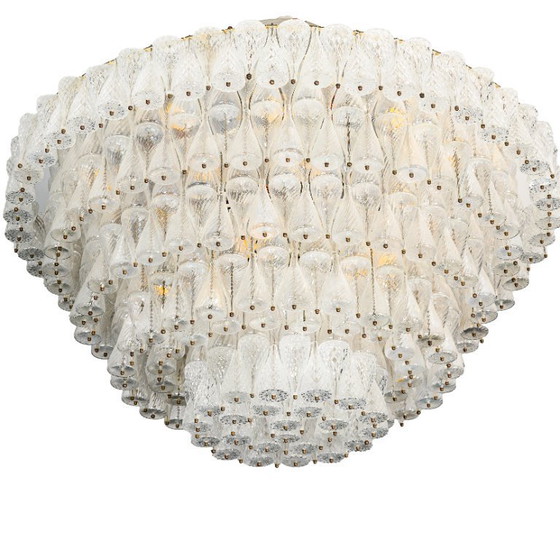 Image 1 of Grande lampadario degli anni '60 dell'iconico Hilton Hotel di Amsterdam attribuito a Seguso