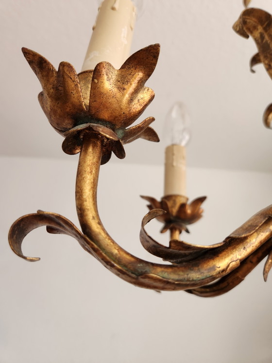 Lampadario forgiato a mano, dorato con foglia d'oro, stile Hollywood Regency, Italia. – Hans Kögl, Iron (photo 14 of 15)