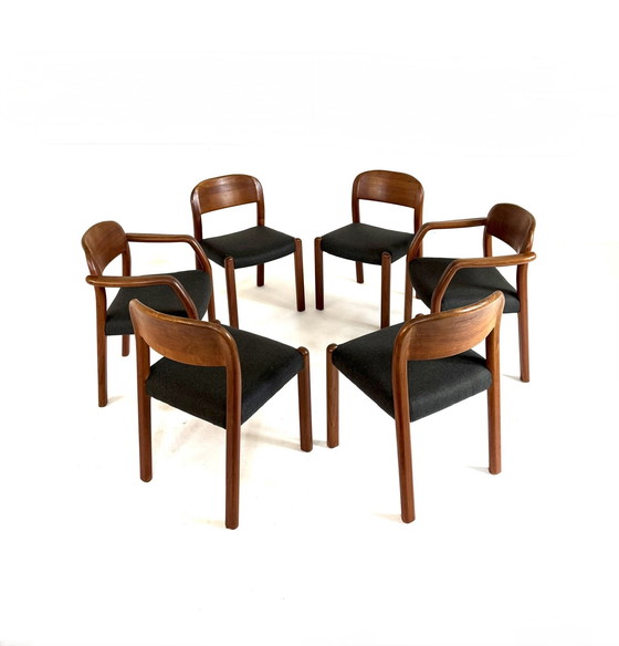 Image 1 of 6 sedie da pranzo vintage restaurate, EMC Furniture anni '80