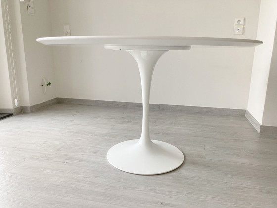 Image 1 of Knoll Saarinen Tulip-Tisch & Vitra Eames DSR-Stühle weiß