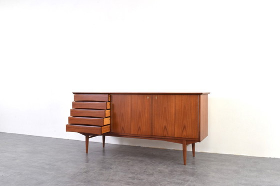 Image 1 of Mid-Century teakhouten dressoir van Frederik Kayser, jaren 60.