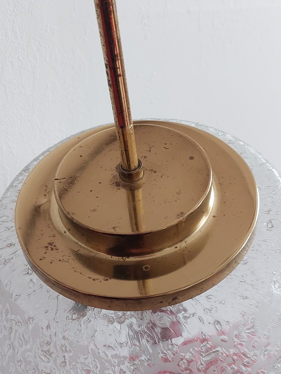Image 1 of Lampada a sospensione vintage in vetro ghiacciato di metà secolo Doria in ottone