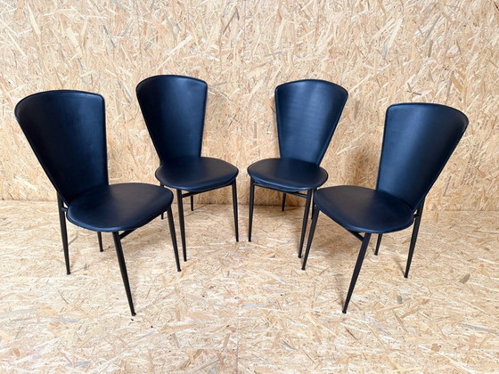 Image 1 of 4 x postmoderne italienische Esszimmerstühle