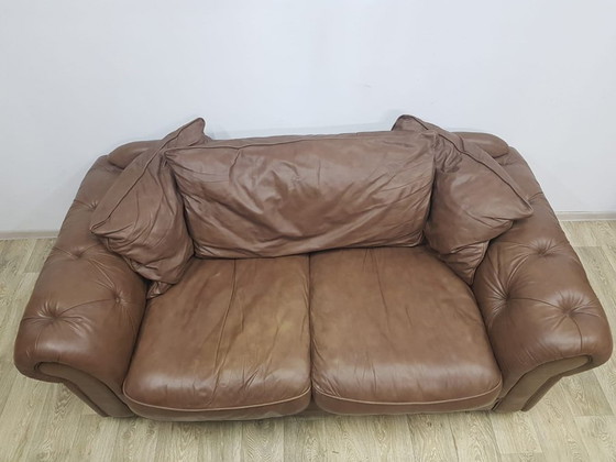 Divano Chesterfield stile Mid-Century in pelle – Sofà, Leather, Mid Century Modern (photo 4 of 22)