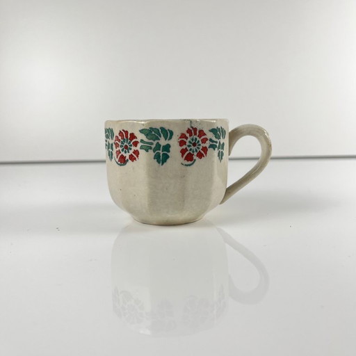 Antieke ijzerstenen beker voor verzamelaars, eind 19e - begin 20e eeuw.