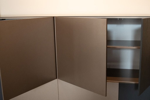 Meuble Coesel Capri, couleur bronze et chêne noir
