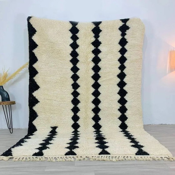 Handgefertigter marokkanischer Teppich aus Wolle 250cm x 150cm – Teppiche & Läufer, Wool, Modern (photo 9 of 9)