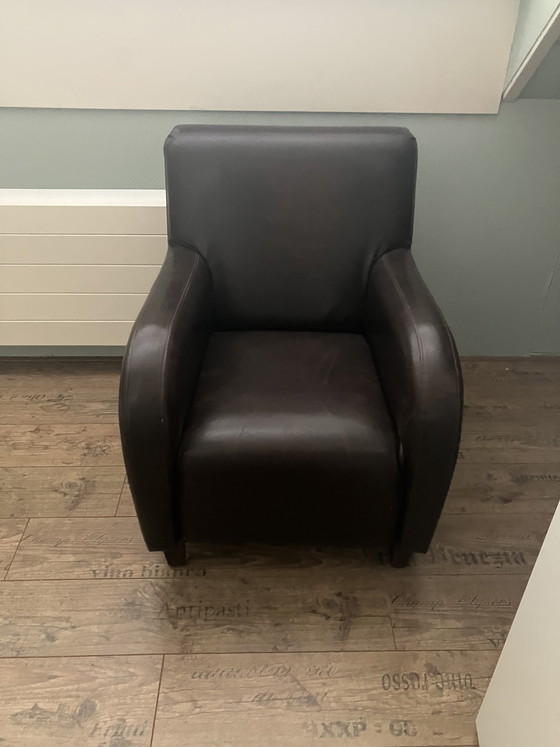 Image 1 of La poltrona in pelle marrone in stile Art Déco