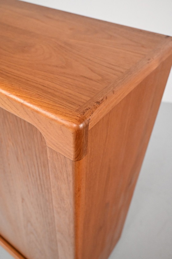 Image 1 of Armoire haute Silkeborg
