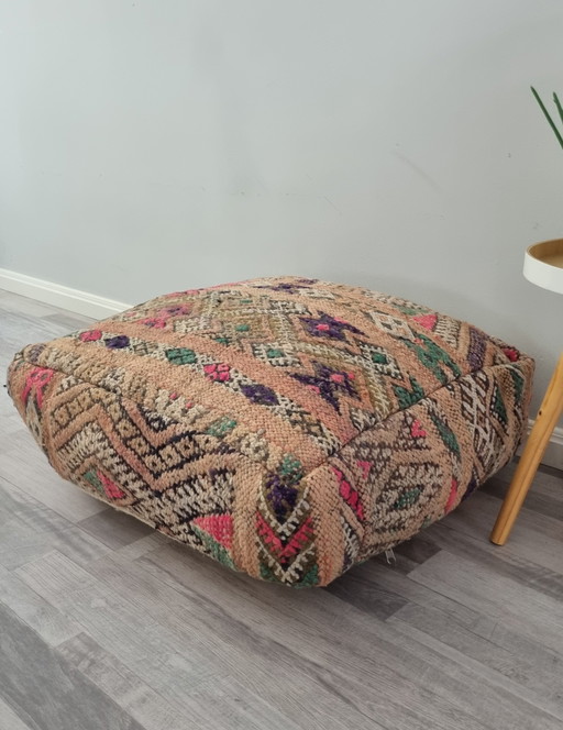 Vintage kilim pouf made of real wool