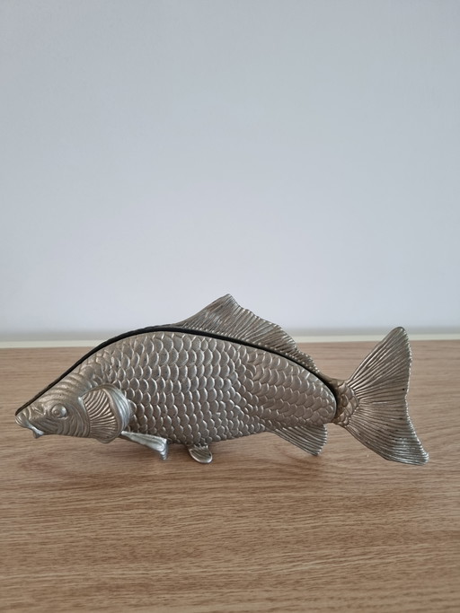 Koi Carp Modello Depositato Italien Versilberter Menühalter