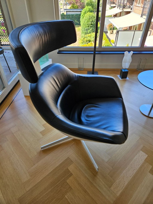 Con reposacabezas, blanco brillante, cuero Scozia 13X606 negro – Cassina, fauteuils, Leather, Brass
