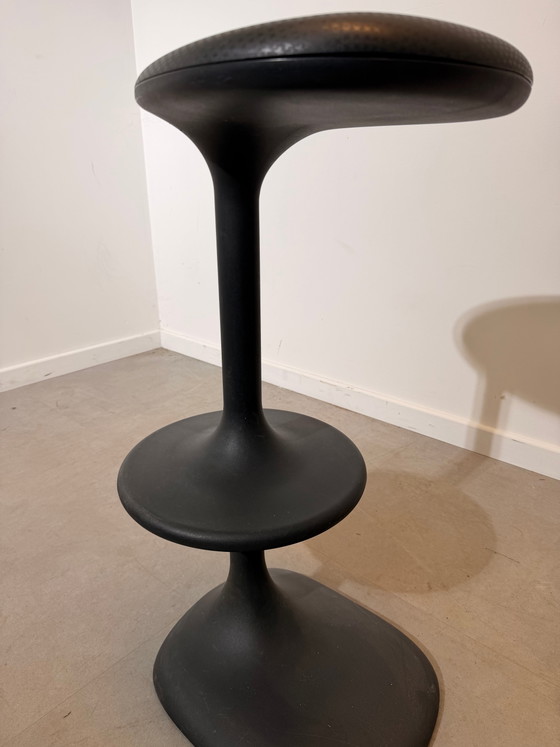 Image 1 of Taburete Casamania Kant de Karim Rashid – Negro | Hecho en Italia