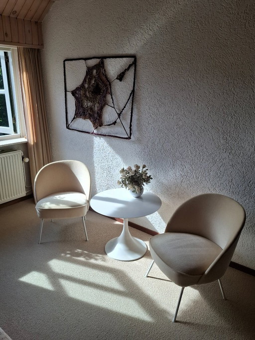 2 Vintage beige Side chairs