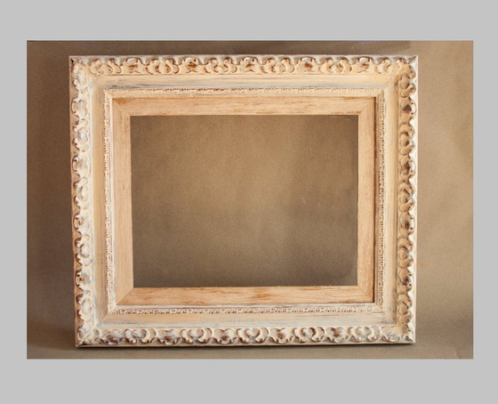 Image 1 of Exclusieve, gesneden houten lijst. Lijst in vintage, verweerde stijl.