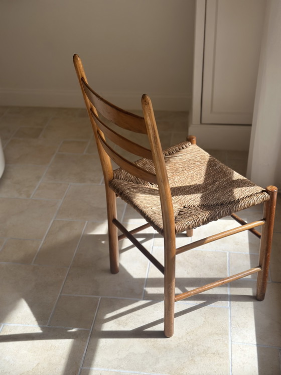 Image 1 of Sedia in legno con seduta in paglia, stile Mid-Century degli anni '60.