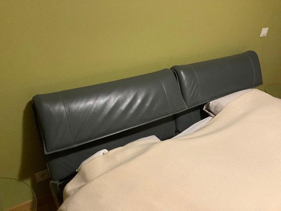 Image 1 of Struttura letto dal design moderno 180×200 – colore petrolio – struttura in metallo – E.F. JONAS Furniture Agencies