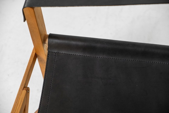 Image 1 of Safaristoel van eikenhout en leer (Denemarken, jaren 80)