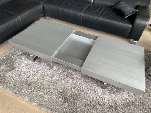 Leolux extendable coffee table