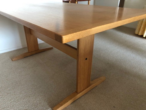 Farstrup dining table