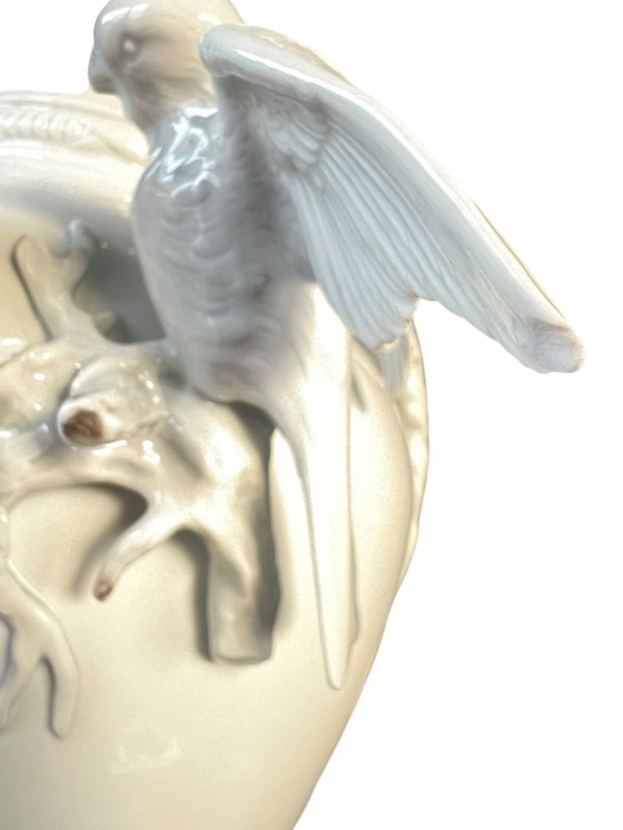 Image 1 of A.K. Kaiser porcelain vase with graceful handcrafted birds - courting blue tits - A masterpiece of porcelain art.