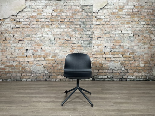 Muuto Visu Swivel zwart