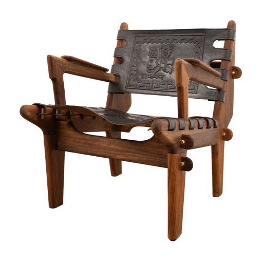 Fauteuil lounge par Angel Pazmino