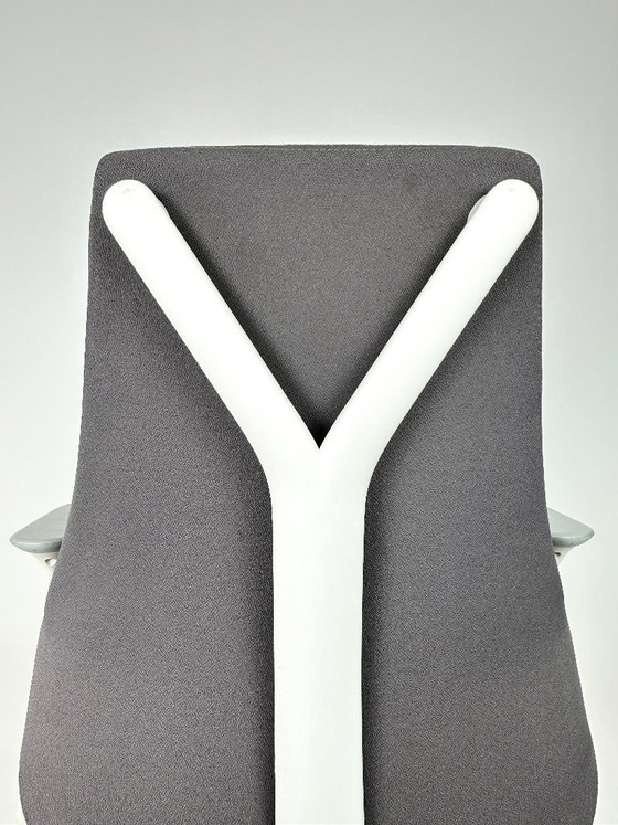 Image 1 of Heman Miller Sayl-Lehrstuhl