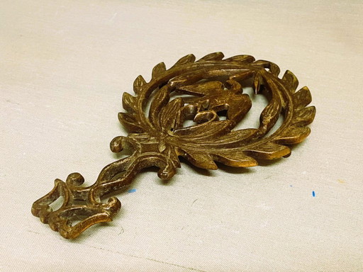 American Eagle cast iron trivet hot pot holder