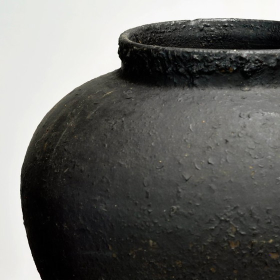 Image 1 of Pot en faïence ancienne de Moldavie, vers 1850