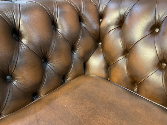 Twee Springvale Chesterfield Banken Bruin Gevlamd – Leather, Wood (photo 4 of 11)