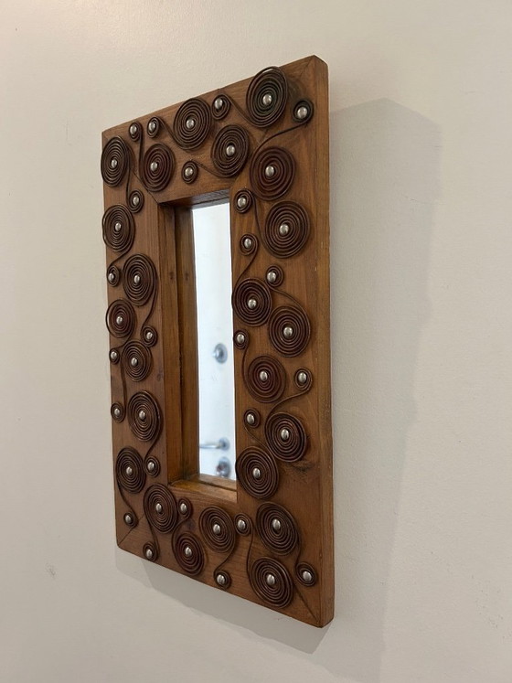 Image 1 of Brutalistische spiegel van hout en metaal, 1970