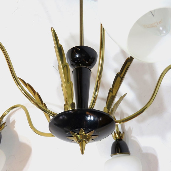 Image 1 of Lampadario vintage in ottone e vetro opalino, anni '60