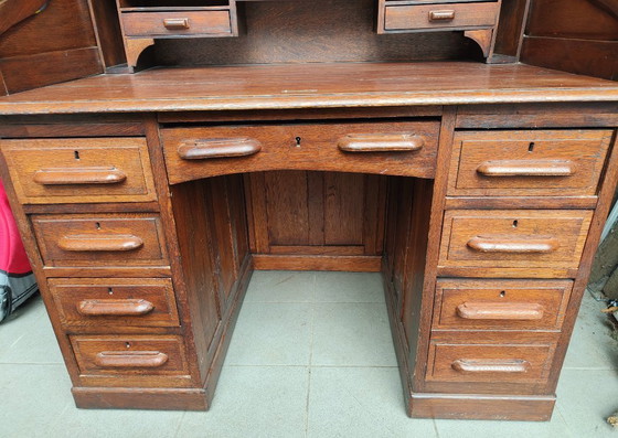 Image 1 of Vintage Amerikaans Bureau met rolluik