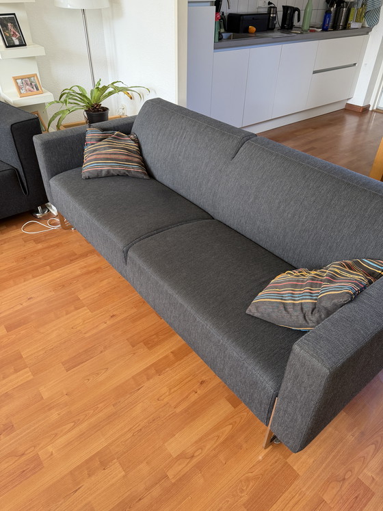 Image 1 of Artifort Mare drie zits bank